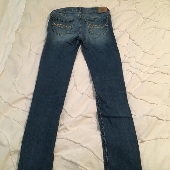 medium wash skinny jeans - Picture 4 of 4